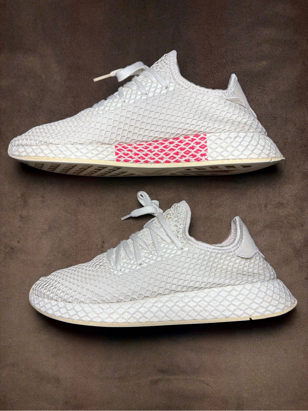 Adidas Deerupt Runner sneakers - Size US 9.5 👟🔥